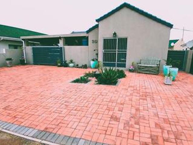 House for sale in Groot Brak Rivier, Western Cape