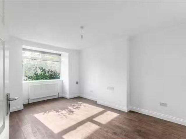 House for rent in London Borough of Merton, Cat Hill