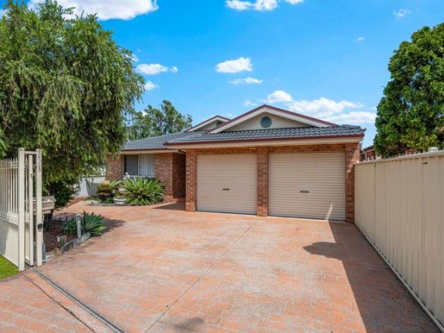 House for sale in Chipping Norton, New South Wales
