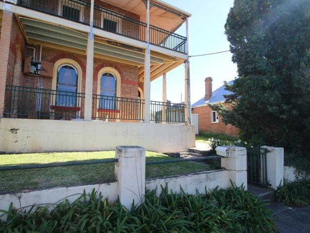 Townhouse for rent in Molong, New South Wales