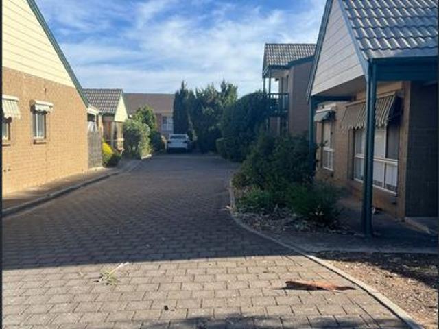 Townhouse for rent in Horseshoe Creek, South Australia