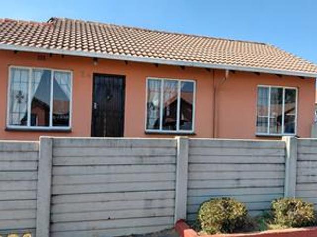 House for sale in Vosloorus, Gauteng