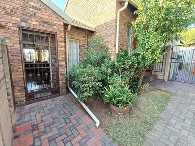 Townhouse for sale in The Reeds, Gauteng