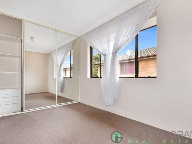 Townhouse for rent in Sydney, New South Wales