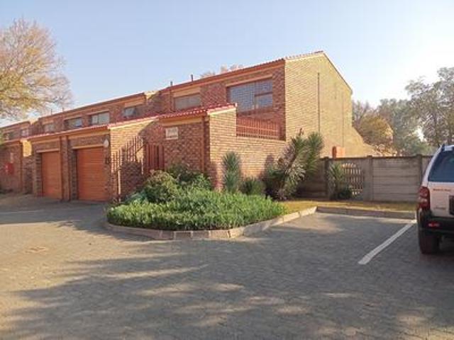 Townhouse for sale in Sedibeng, Gauteng