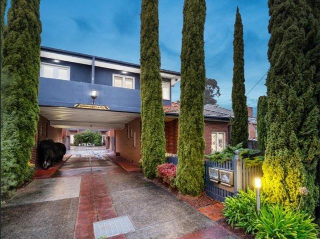 Townhouse for rent in Camerons Creek, Victoria