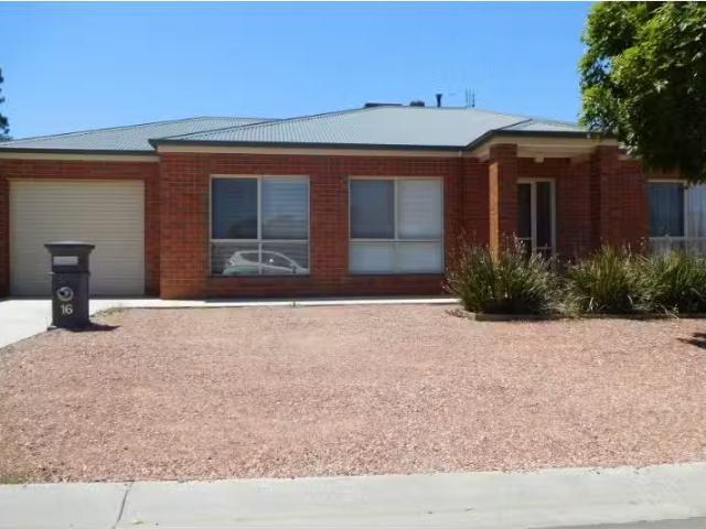 House for rent in Kangaroo Flat, Bendigo