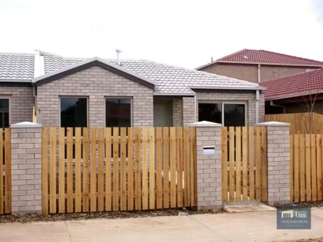 House for rent in Dunlop, Australian Capital Territory