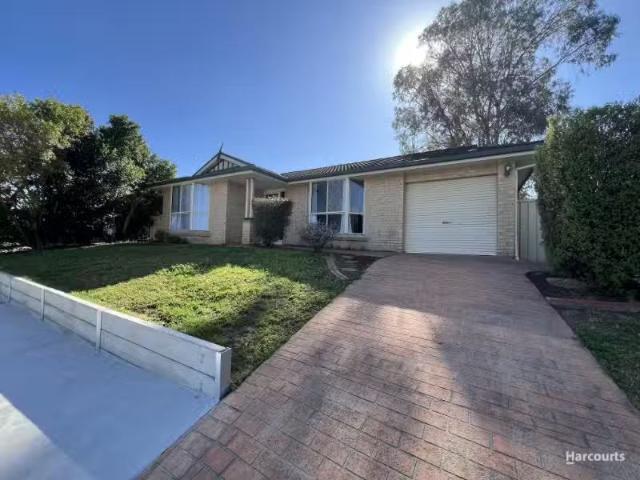 House for rent in Currans Hill, Sydney