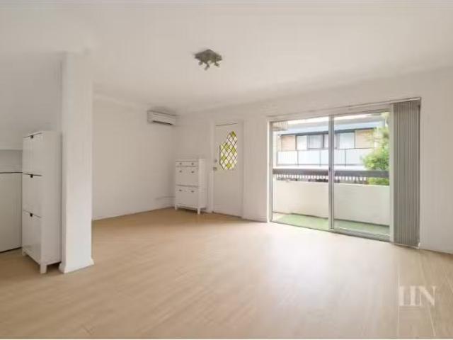 Condo for rent in Sydney, New South Wales