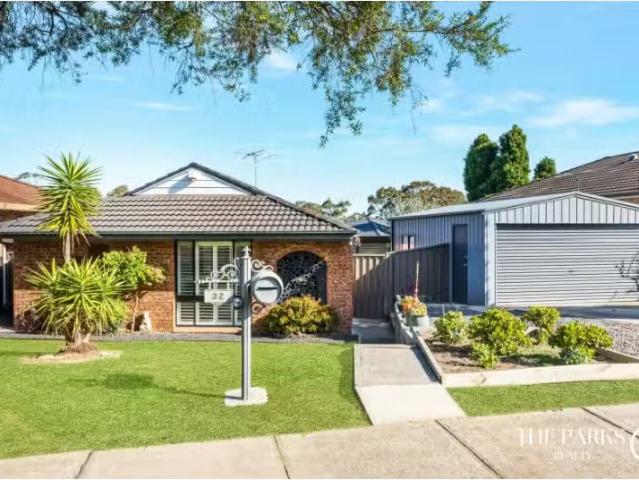 House for rent in Bossley Park, Sydney