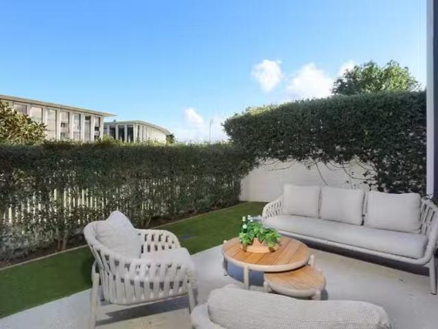House for rent in Benowa, Gold Coast City