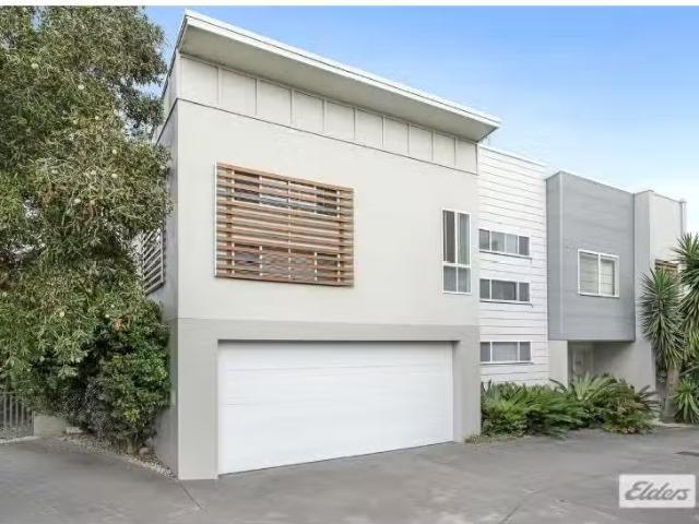 Condo for rent in Wollongong West, New South Wales