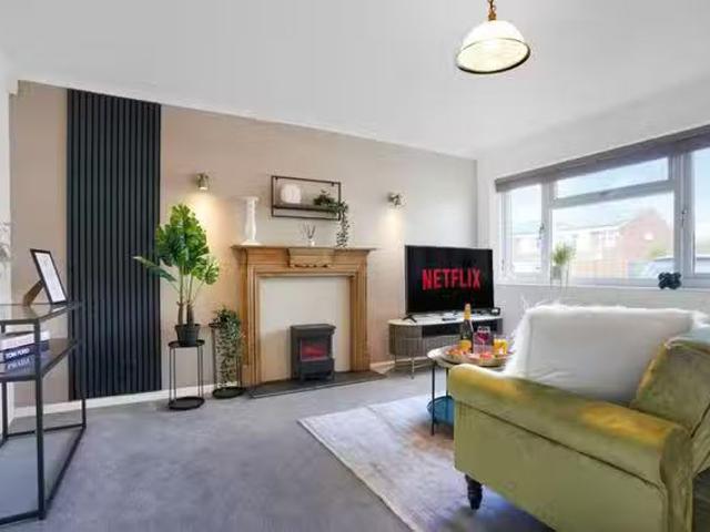 Apartment for rent in Clifford Park, West Midlands
