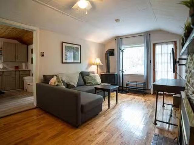 Apartment for rent in Tay Valley, Ontario