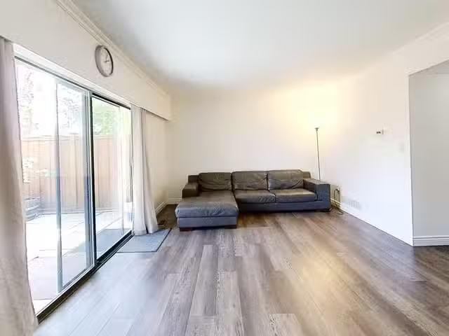 Condo for rent in Le Val-saint-françois, Quebec