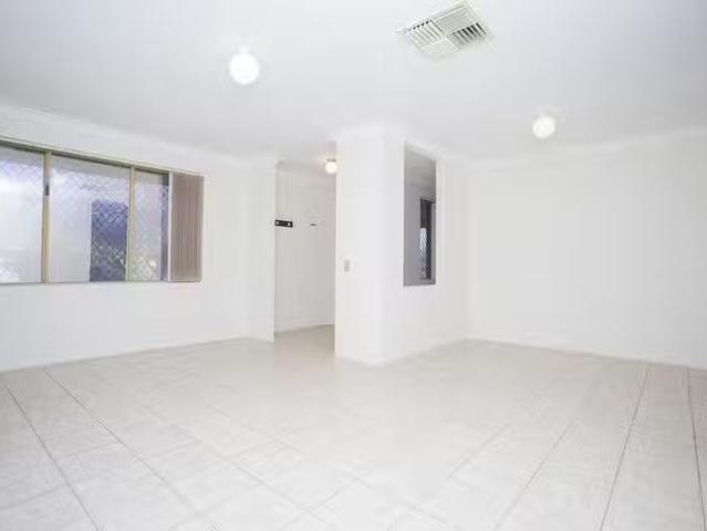 House for rent in High Wycombe, Western Australia