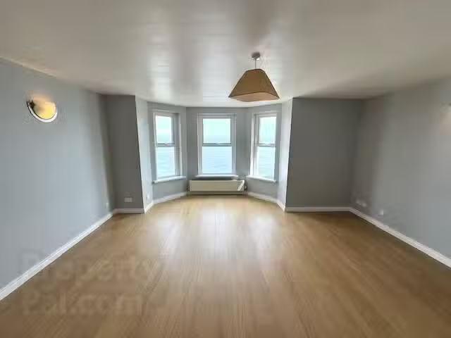 Apartment to rent in Corry, Connacht