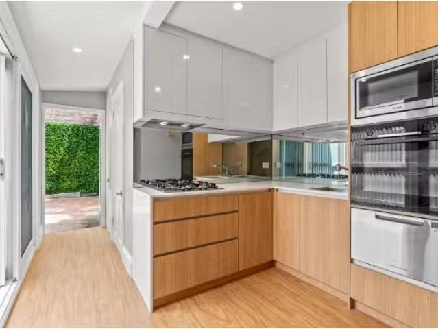 Condo for rent in Sydney, New South Wales