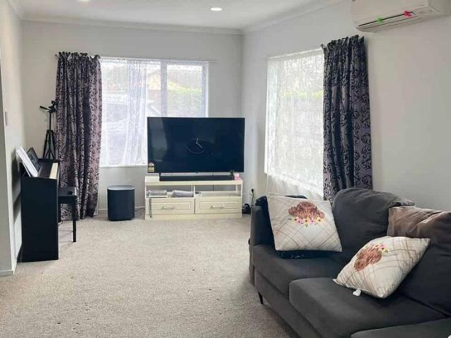 House for rent in Howick, Oroua County