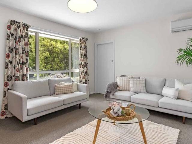 House for rent in Chaslands, Canterbury