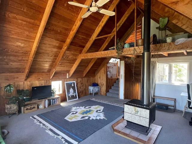 House for rent in Muriwai, Rodney