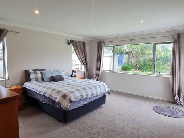 House for rent in Waikanae Beach, Wellington