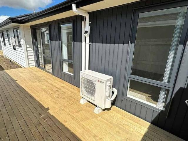 House for rent in Awhitu, Oroua County