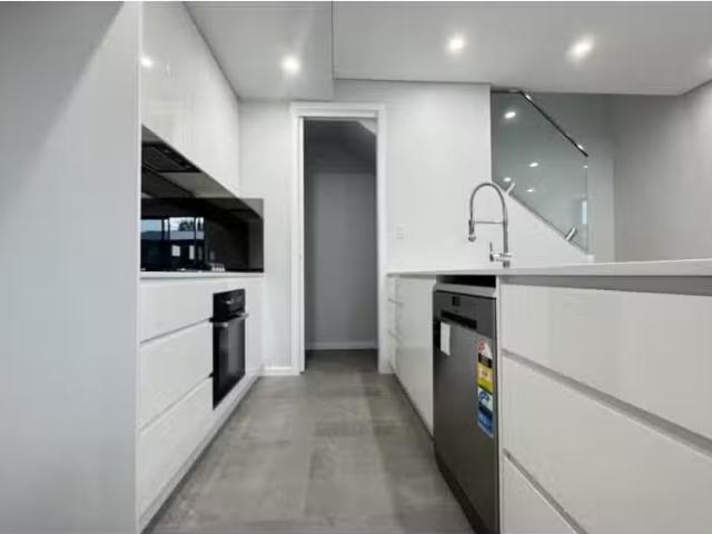 Condo for rent in Sydney, New South Wales