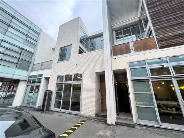 House for rent in Chaslands, Canterbury