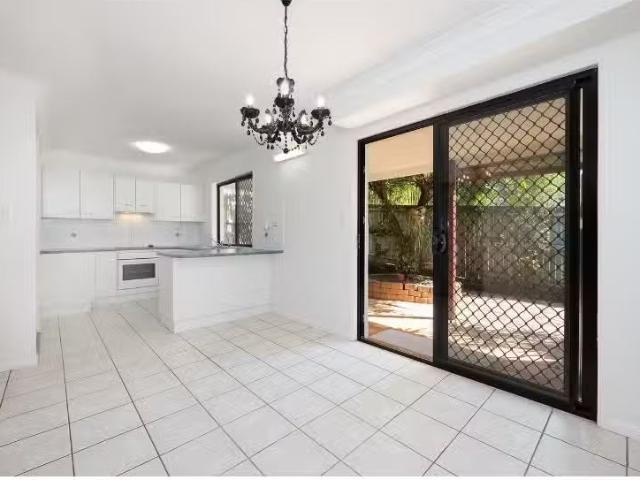 Condo for rent in Toombul, Queensland