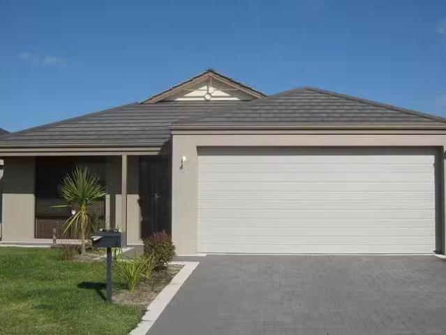 House for rent in Piara Waters, Western Australia