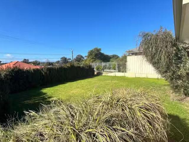 House for rent in Bassendean, Western Australia