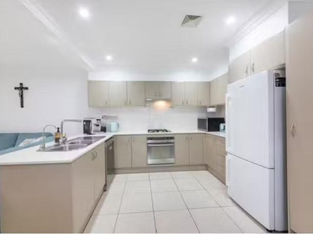 Condo for rent in Sydney, New South Wales