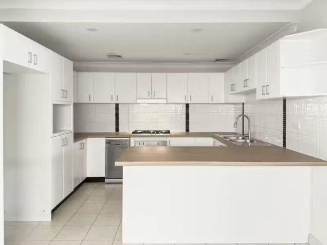 Condo for rent in Sydney, New South Wales