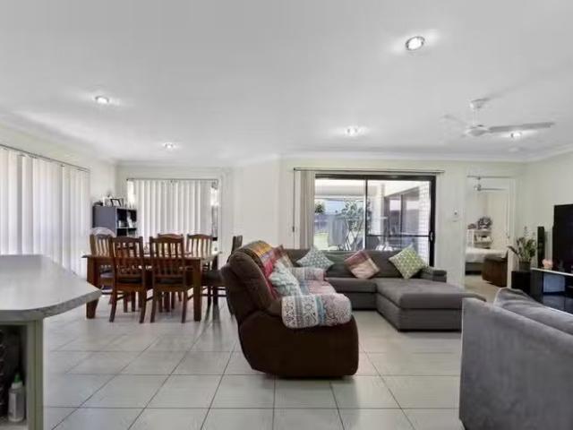 House for rent in Eimeo, Queensland