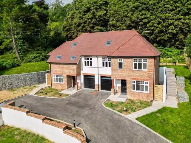 House for rent in London Borough of Croydon, Kenley