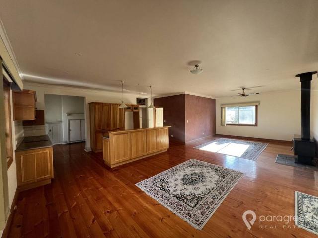 House for rent in Toora