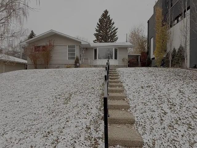 House for rent in Charleswood, Calgary