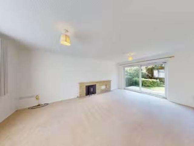 House for rent in Oxenden, The Bridge