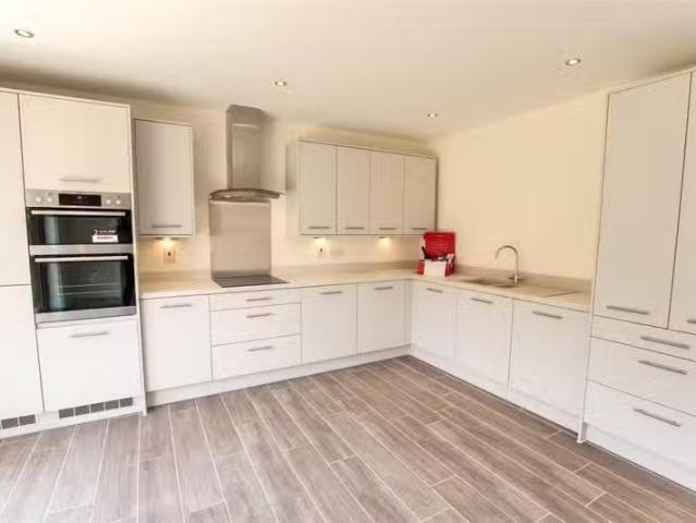House for rent in Rossmore, Cheshire