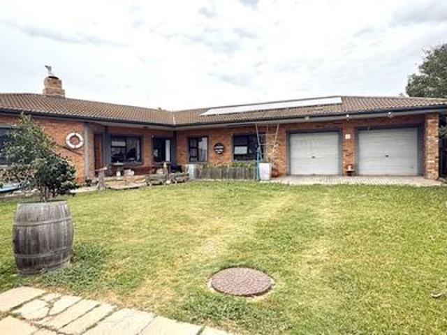 House for sale in Hopefield, Saldanha Bay Local Municipality