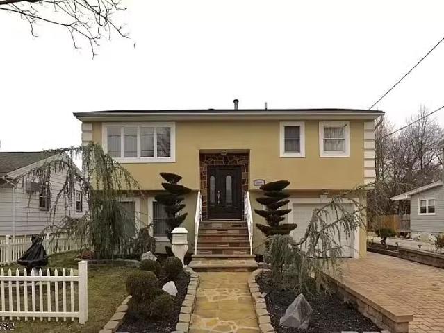 House for rent in Elizabeth