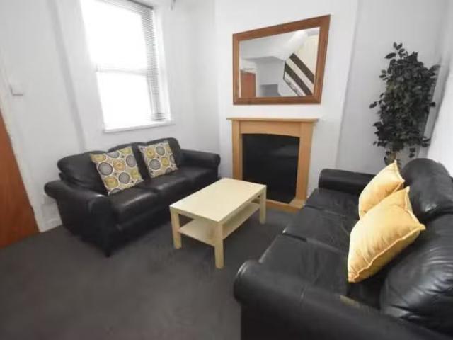 House for rent in Falcon Lodge, Wales