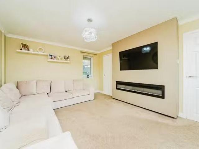 House for rent in Falcon Lodge, Wales