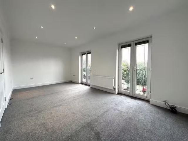House for rent in Mile End, Fordham Heath