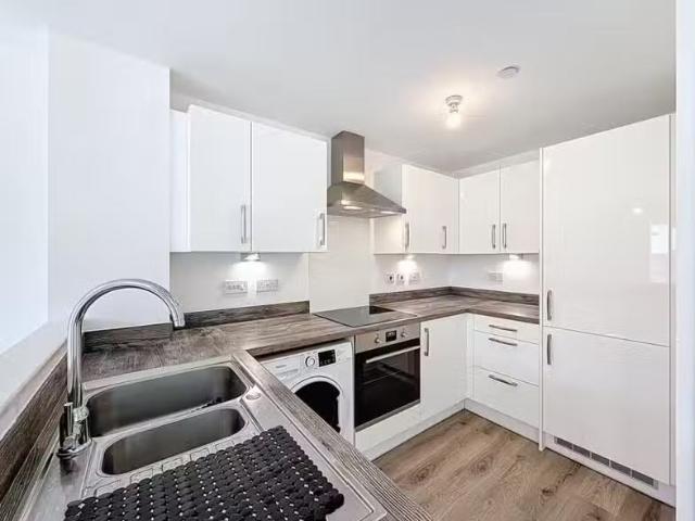 House for rent in Flemingston, Wales