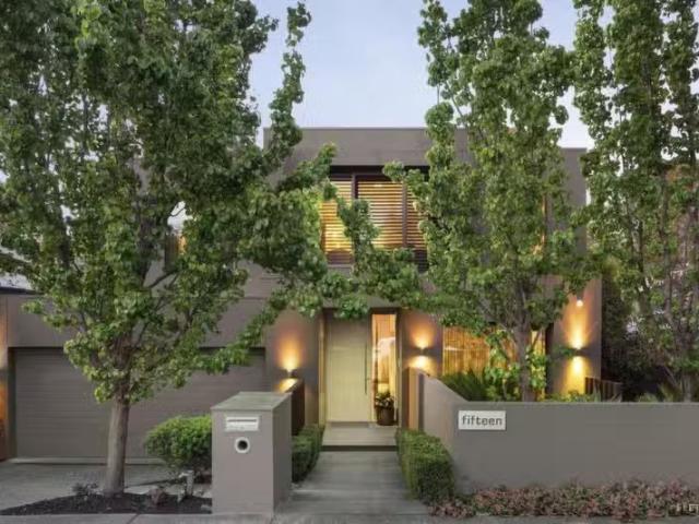 House for rent in Surrey Hills, Melbourne