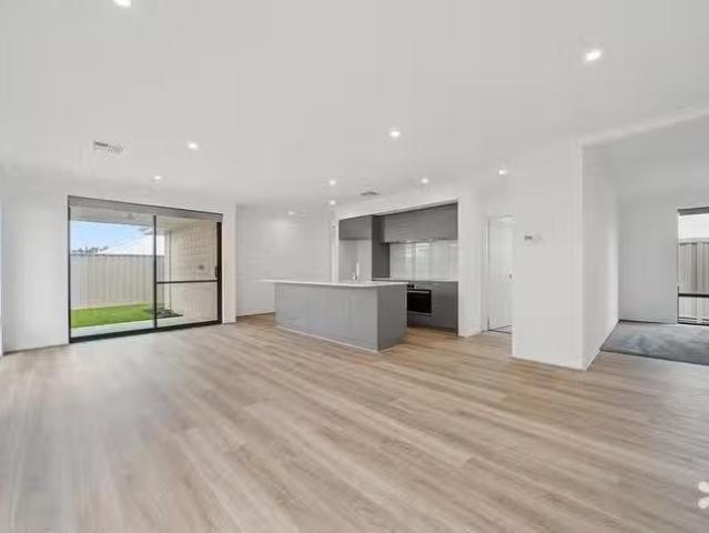 House for rent in Piara Waters, Western Australia