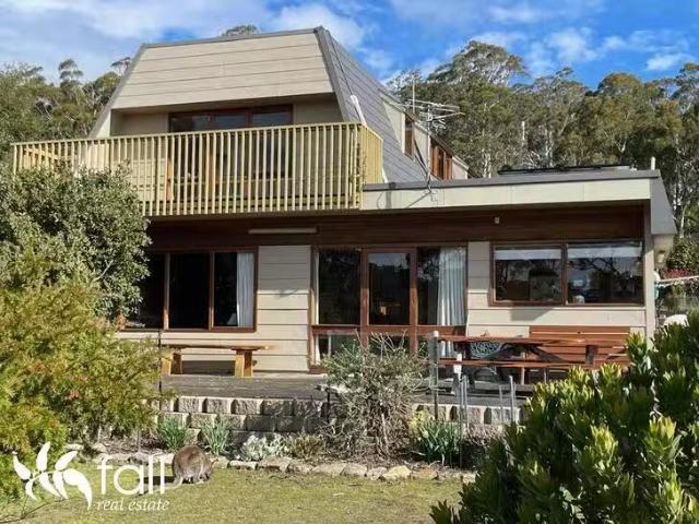 House for rent in Fern Tree, Tasmania